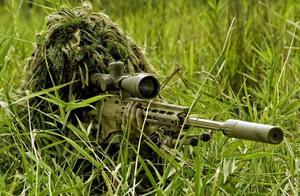 一槍爆頭！美國特種部隊軍士長被狙殺，600米射程的SVD900米建功