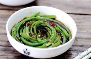 夏天我家豇豆從不炒著吃，隔三差五這樣做，鮮香味美，全家人都愛