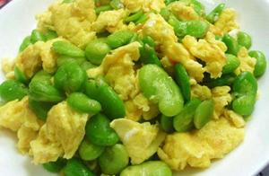 夫妻倆的清爽午餐，兩菜一湯，好吃不貴。