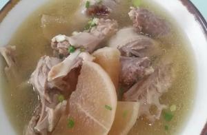 大叔家的成都菜：酸蘿蔔老鴨湯，酸爽開胃，解膩解饞，家人愛吃