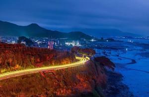 串聯31座海濱城市，收納N座夢幻海島，這條沿海高速，夏季必駕