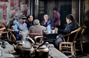 四川茶樓很多，是不是四川人都愛喝茶？