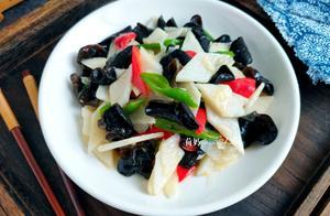 山藥炒木耳，一道營養的素食家常菜，簡單易做，爽脆可口