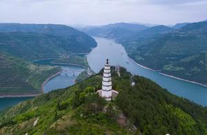雲陽文峰塔出名了，登榜《重慶古塔地圖》