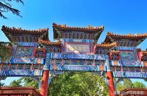 雍和宮是北京最大的藏傳佛教寺院，但它的鎮宮之寶讓很多人意外