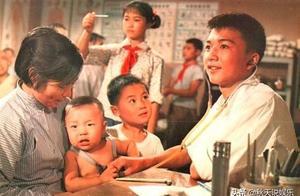 他4歲童星出道，低調拍戲40年娶小18歲嬌妻，如今44歲成人生贏家