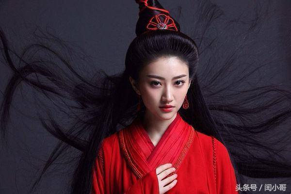 黑幫都「惹不起」的6位女藝人，背景強大到你無法想像，尤其是第3位！ 