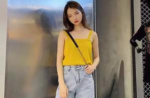 「腿粗胯寬」的女人，夏天儘量少穿這3條褲子，真心顯矮胖