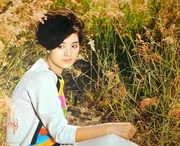 求婚3次點頭嫁豪門「婚後苦忍丈夫出軌43年」　晚年「獨得70多億遺產」情婦拿不到半毛