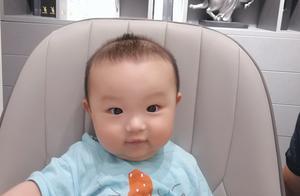 怎樣給4-6個月的小寶寶添加輔食，讓他成為小小美食家