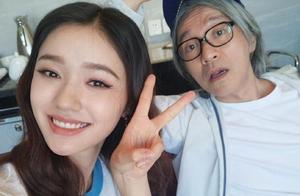 被問及舊愛周星馳婚訊，莫文蔚給出兩個答案，第二個答案意味深長