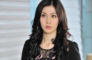 變形？腫脹，僵硬！李彩樺整容失敗？艾莉徹底敗給品如