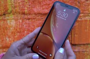 被群嘲的iPhone XR是怎麼鹹魚翻身的？