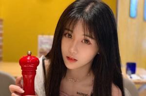 楊清檸撞臉「四千年美女」，網友看後調侃：底子不輸明星