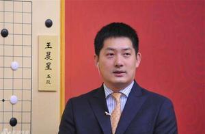 43歲常昊與51歲妻子張璇，結婚20年恩愛如初，女兒已經19歲