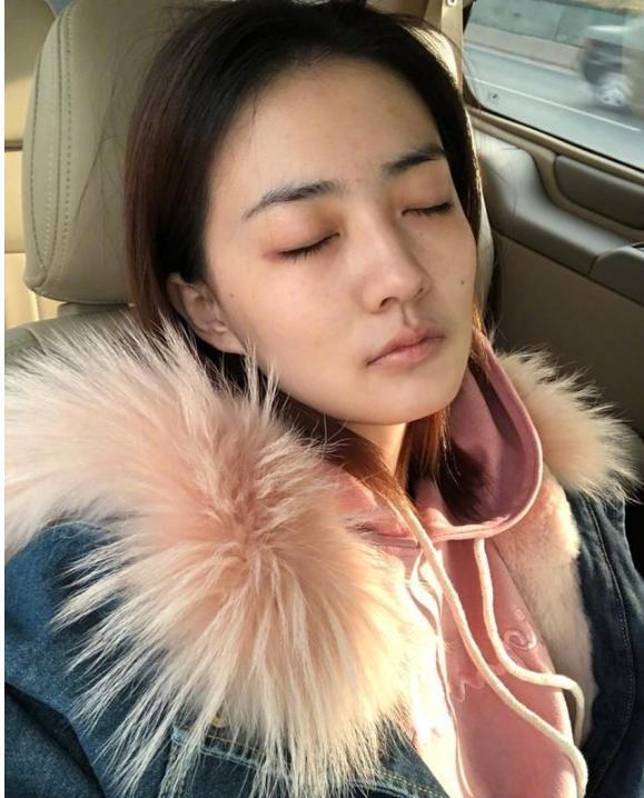都說自己是素顏，這些不開美顏的女明星才是真素顏！