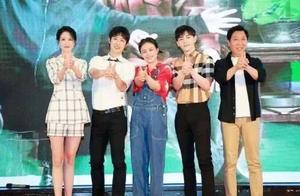 馬思純造型似「胖春姑」，鄧倫卻移不開眼睛，贏在氣質