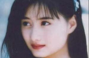 原來她才是小燕子內定人選，如今45歲雖無子但婚姻幸福，美過趙薇