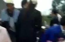 網絡直播母親葬禮，突然外牆倒塌砸傷20人