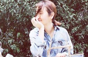 林心如曬美照，老公霍建華視覺下襯衫破洞褲，配馬尾辮美得認不出
