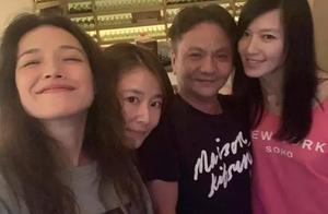 林心如舒淇曬合照，穿T恤休閒又減齡，同43歲素顏狀態大不同