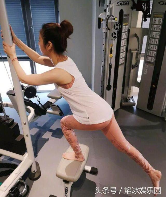 林心如發文曬健身照如妙齡少女，但網友細看之下卻發現了個問題！ 