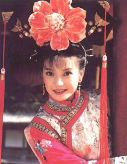 趙薇不再沉默，14字回應婚姻現狀，網友：看清真面目了