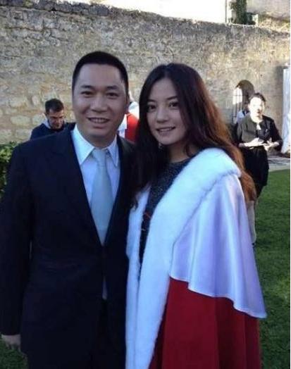 趙薇不再沉默，14字回應婚姻現狀，網友：看清真面目了