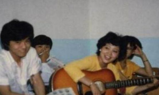 趙薇不再沉默，14字回應婚姻現狀，網友：看清真面目了