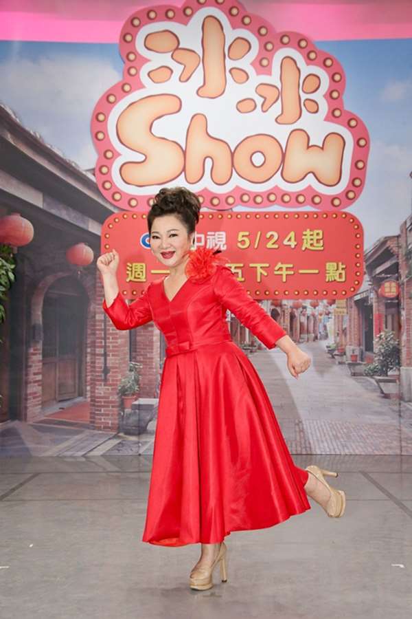 一生坎坷，到老以為能享福！白冰冰面癱「眼睛無法閉上」哀痛：我這輩子還不夠慘嗎？