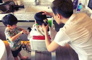 有錢生活！林志穎妻子把髮型師請到家給兒子理髮，衛生間都那麼大