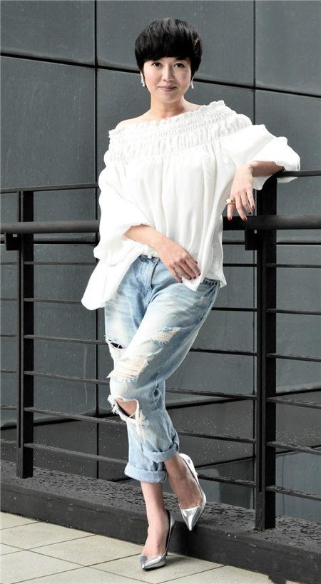 苗可麗離婚10年「婚變原因」曝光！當年她「奉女成婚閃嫁導演」婚後卻淚訴「根本守活寡」！