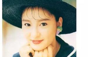 54歲「李莫愁」雪梨，14歲出道，18歲生子，如今兒女還算有出息
