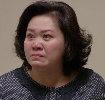 粉紅豬「鍾欣淩」結婚7年淚飆：「我要離婚！」原來44歲「高齡連生2女」的她，讓人心疼！