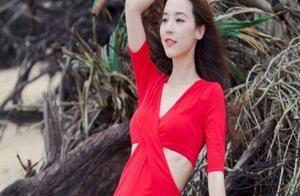 因戲生情後閃婚，結婚十年生兩子被拋棄，36歲活得讓人羨慕