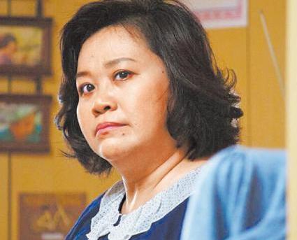 粉紅豬「鍾欣淩」結婚7年淚飆：「我要離婚！」原來44歲「高齡連生2女」的她，讓人心疼！