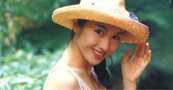 拆穿假「凍齡女神」！趙雅芝滿臉皺紋、溫碧霞粉底超厚、朱茵臉都垮了、黎姿僵到不會笑！