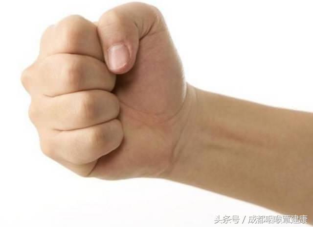 20歲男子「全身血管嚴重堵塞」，醫生說：2個習慣害的，越快改掉越好！