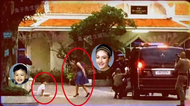 媽媽，你別走…泰國國王第3任妻子被押上警車，與兒子跪地痛哭，這一幕令人心碎，太淒涼！