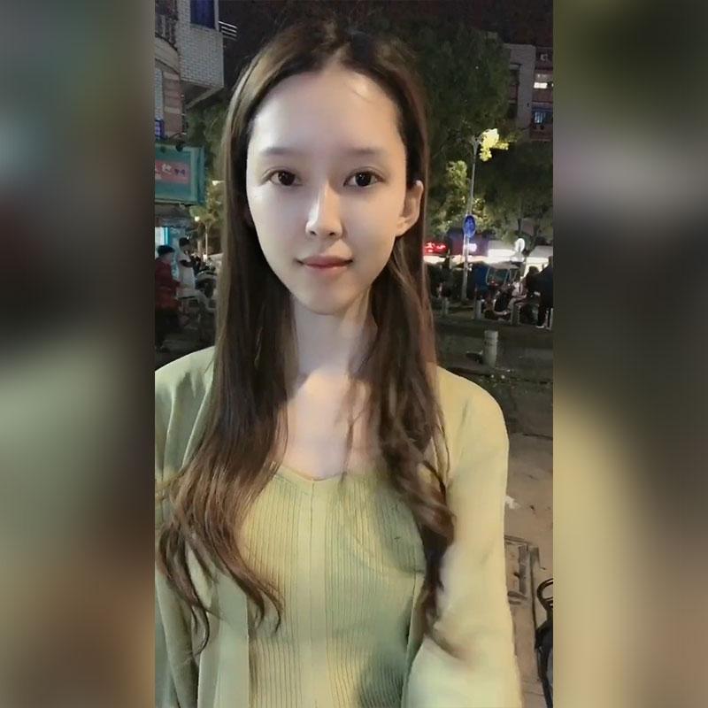 夜店模特被批靠化妝才漂亮發怒「當眾卸妝」，結果路人看完素顏後驚呆：娶回家！