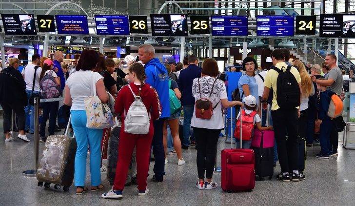 14個「後悔沒有早一點知道」的搭機小知識　如果你在「星期一早上」買機票就虧大了！