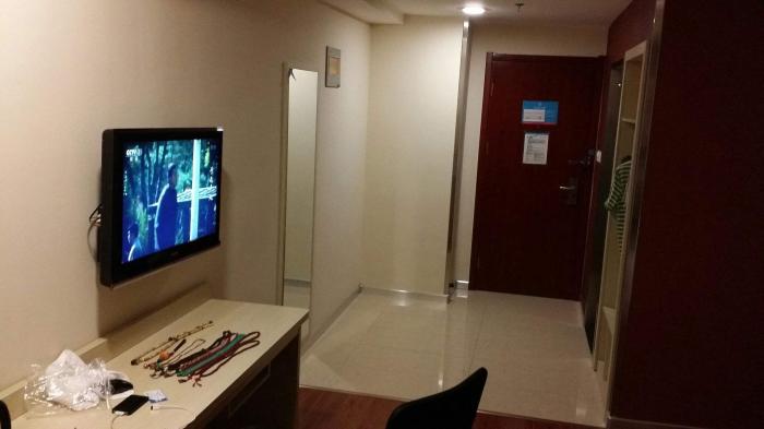 遊客住酒店時，為什麼要先拔電視機插頭，不知情的可以看看！