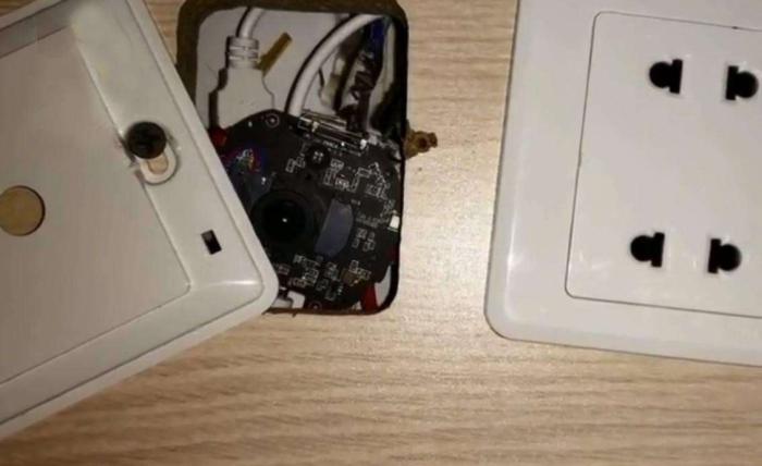 遊客住酒店時，為什麼要先拔電視機插頭，不知情的可以看看！