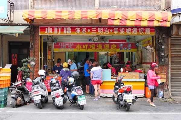 賣早餐錯了嗎？媽媽跟女兒說「不讀書就要早起上班」店員超無奈　網友怒喊：有種不要吃早餐