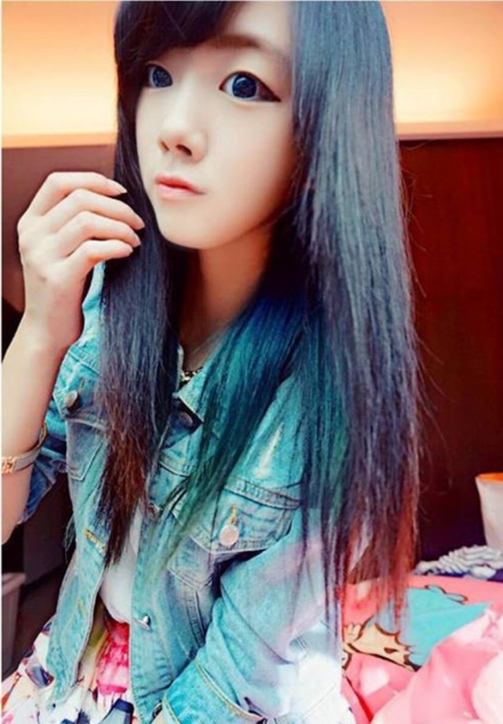 17歲臺灣正妹，自稱「睡了60位男友」，卸完妝後竟然是長成這個樣子！