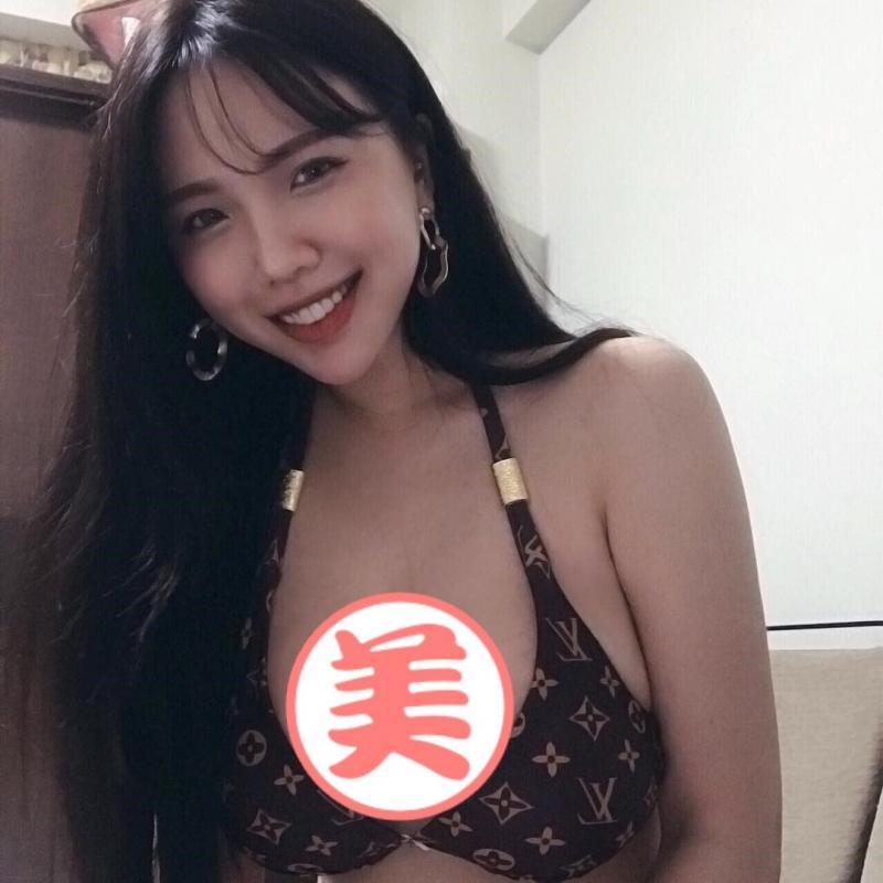 正妹美甲師「奈奈」誘人美體又更性感了，高顏值配上火辣身材真的讓人無法招架！