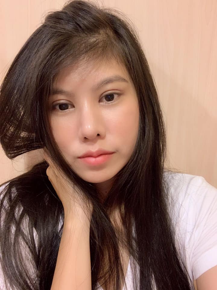 吃紅蘿蔔囉！火辣小廚娘「Arisa」大秀性感才藝，各種誘人吃法讓粉絲也想把她吃掉！