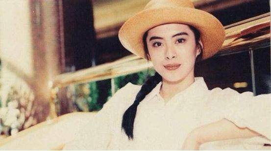 王祖賢近照曝光，沒想到曾經的絕美玉女如今竟變成這樣，網友：這幾年他究竟經歷了什麼？