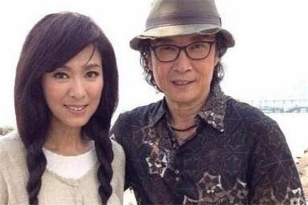 不老男神43歲「娶小20歲嬌妻」一生無子　「38年侍母至孝」憶亡母後悔：50歲第一次抱媽媽