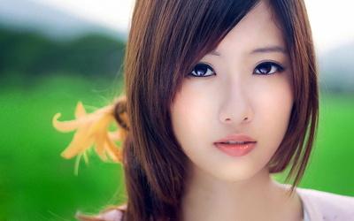 嫂子讓我從韓國帶1萬化妝品，不給錢還做出這奇葩事，我如何是好